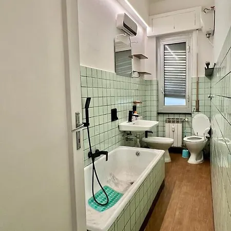 Apartament Bilocale Marassi Comodo Al Centro *